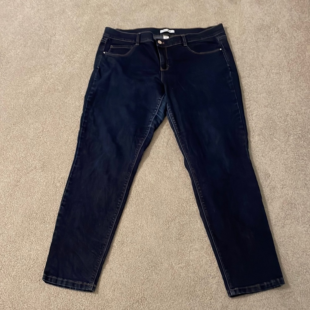 COPY - White House Black market Size XL jeans